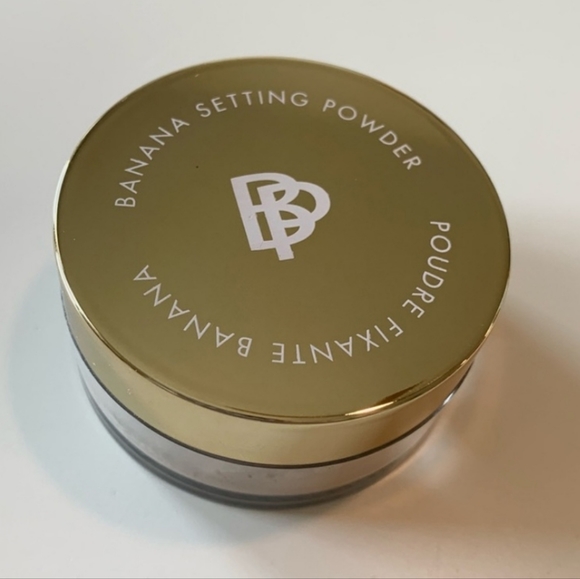NEW Bellapierre Cosmetics Banana Setting Powder- Original light - Picture 2 of 2
